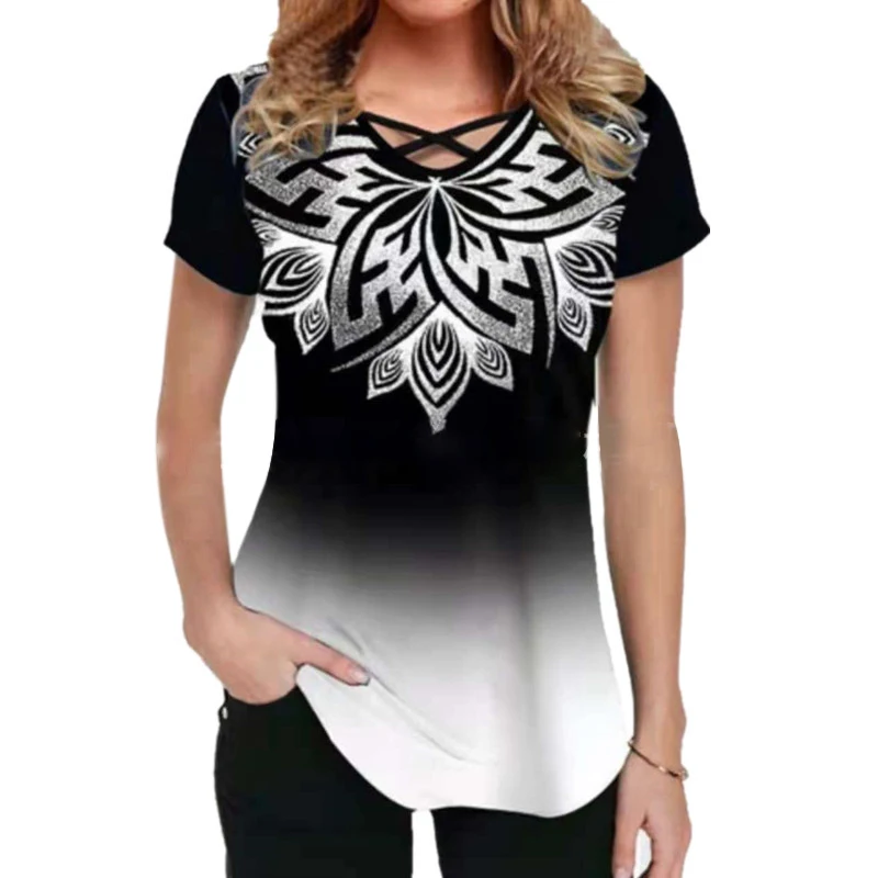 Женская футболка с коротким рукавом и V-образным вырезом
Женская футболка с коротким рукавом и V-образным вырезом