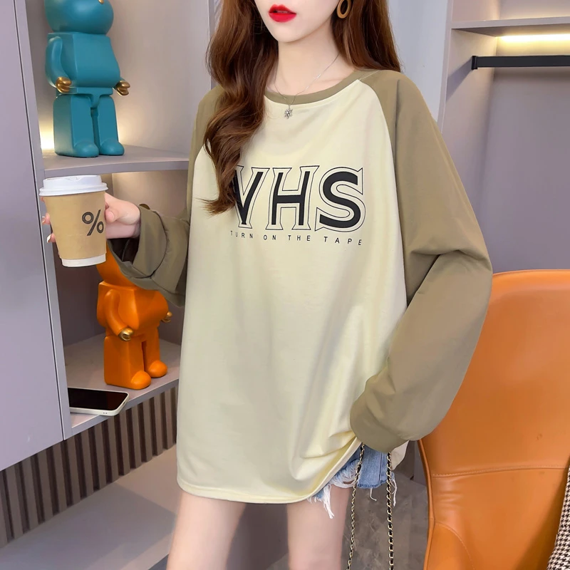 Футболка женская хлопковая оверсайз с длинным рукавом и надписью, в Корейском стиле
Футболка женская хлопковая оверсайз с длинным рукавом и надписью, в Корейском стиле