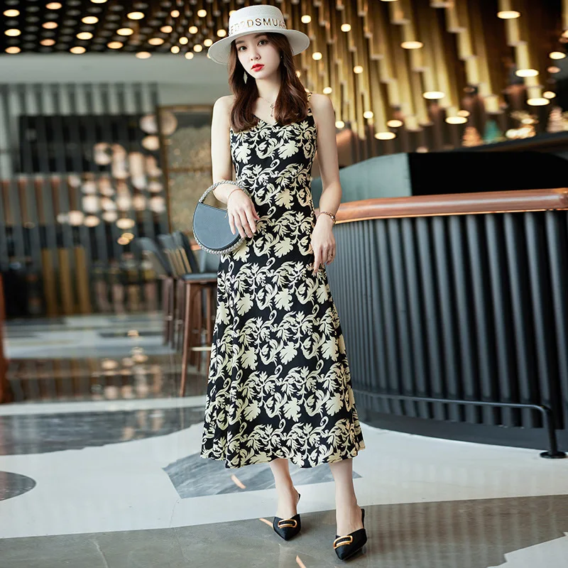 Women Elegant Chiffon Dress Sleeveless Seaside Holiday Beach A-line Dresses Summer 2022 Retro Chic Floral Suspender Skirt Female
Women Elegant Chiffon Dress Sleeveless Seaside Holiday Beach A-line Dresses Summer 2022 Retro Chic Floral Suspender Skirt Female