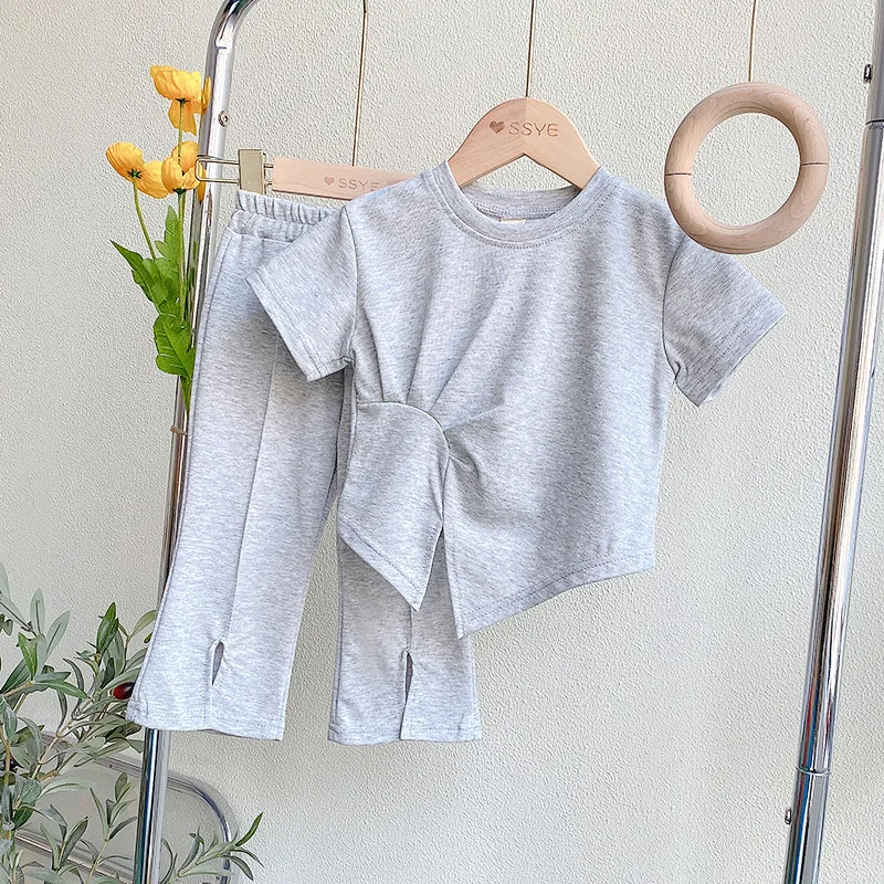 RiniLucia Children Clothing 2022 Summer New Girls Irregular Top and Bell Bottomed Pants Two-piece Sets Toddler Baby Solid Suit
RiniLucia Children Clothing 2022 Summer New Girls Irregular Top and Bell Bottomed Pants Two-piece Sets Toddler Baby Solid Suit