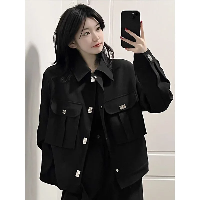 2023 Spring Autumn Vintage High Street Hiphop Jacket Women Loose Long Sleeve Turn-down Collar Solid Color Streetwear Chic Top
2023 Spring Autumn Vintage High Street Hiphop Jacket Women Loose Long Sleeve Turn-down Collar Solid Color Streetwear Chic Top