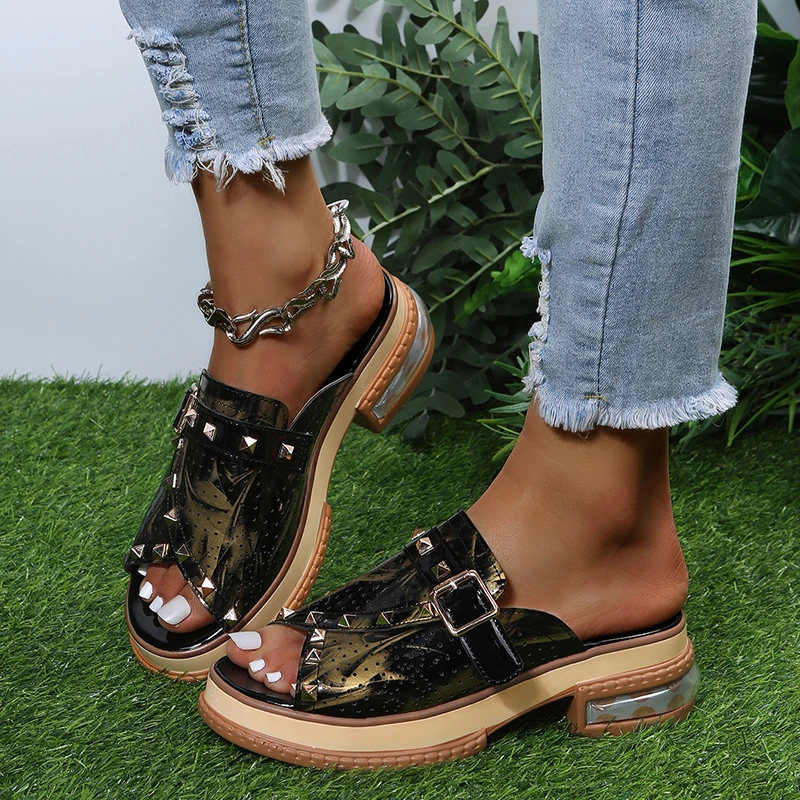 Women Outdoor Summer Sandals New Ladies Beach Slide Flip Flops Fashion Open Toe Female Sandal Woman Beach Shoes Large Size 35~43
Women Outdoor Summer Sandals New Ladies Beach Slide Flip Flops Fashion Open Toe Female Sandal Woman Beach Shoes Large Size 35~43