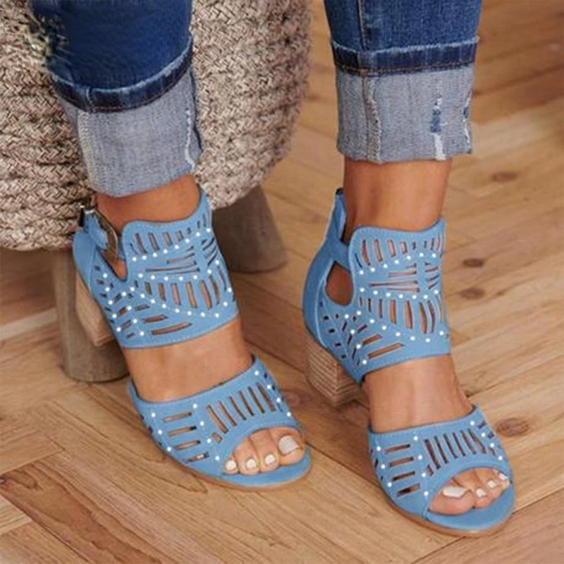 2022 Women Fashion Sandals Women Vintage Hollow Out Peep Toe Square Heel Wedges Sandals High Heels Shoes Zapatos Mujer
2022 Women Fashion Sandals Women Vintage Hollow Out Peep Toe Square Heel Wedges Sandals High Heels Shoes Zapatos Mujer