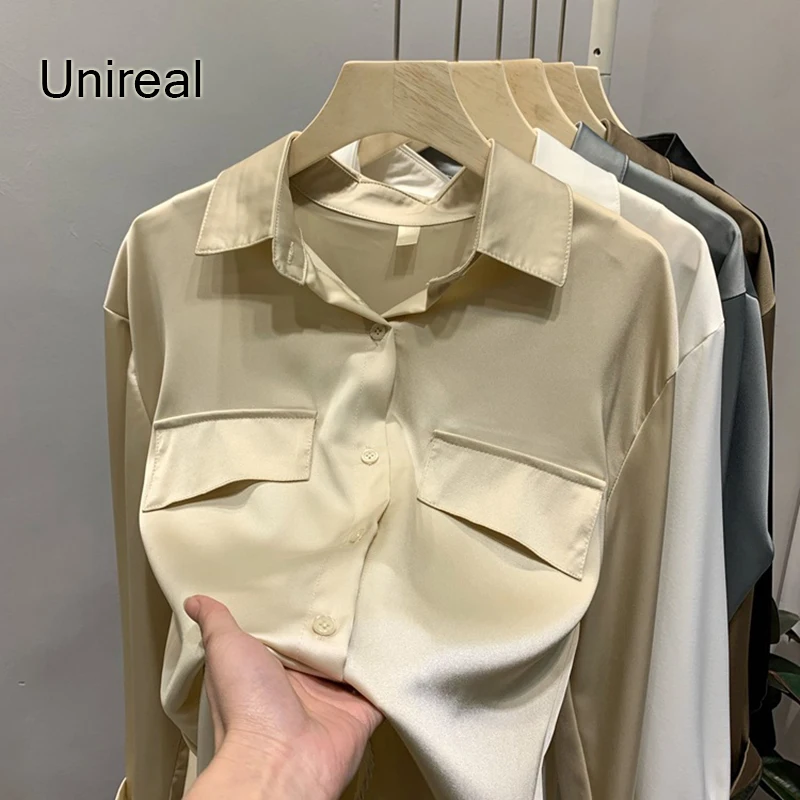 Unireal 2022 Spring Autumn Women Satin Shirt Blouse Long Sleeve Casual Office Lady Silk Vintage Shirt Tops
Unireal 2022 Spring Autumn Women Satin Shirt Blouse Long Sleeve Casual Office Lady Silk Vintage Shirt Tops