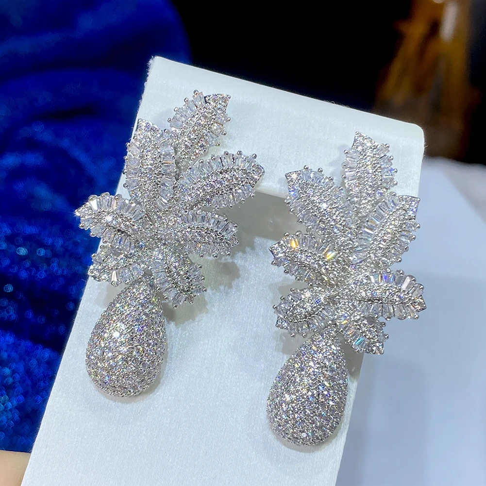 ASNORA Luxury Silver Color Flower Leaf Leaves Cubic Zirconia Earrings Women Bridal Jewelry Wedding Party Accessories Girls Gift
ASNORA Luxury Silver Color Flower Leaf Leaves Cubic Zirconia Earrings Women Bridal Jewelry Wedding Party Accessories Girls Gift