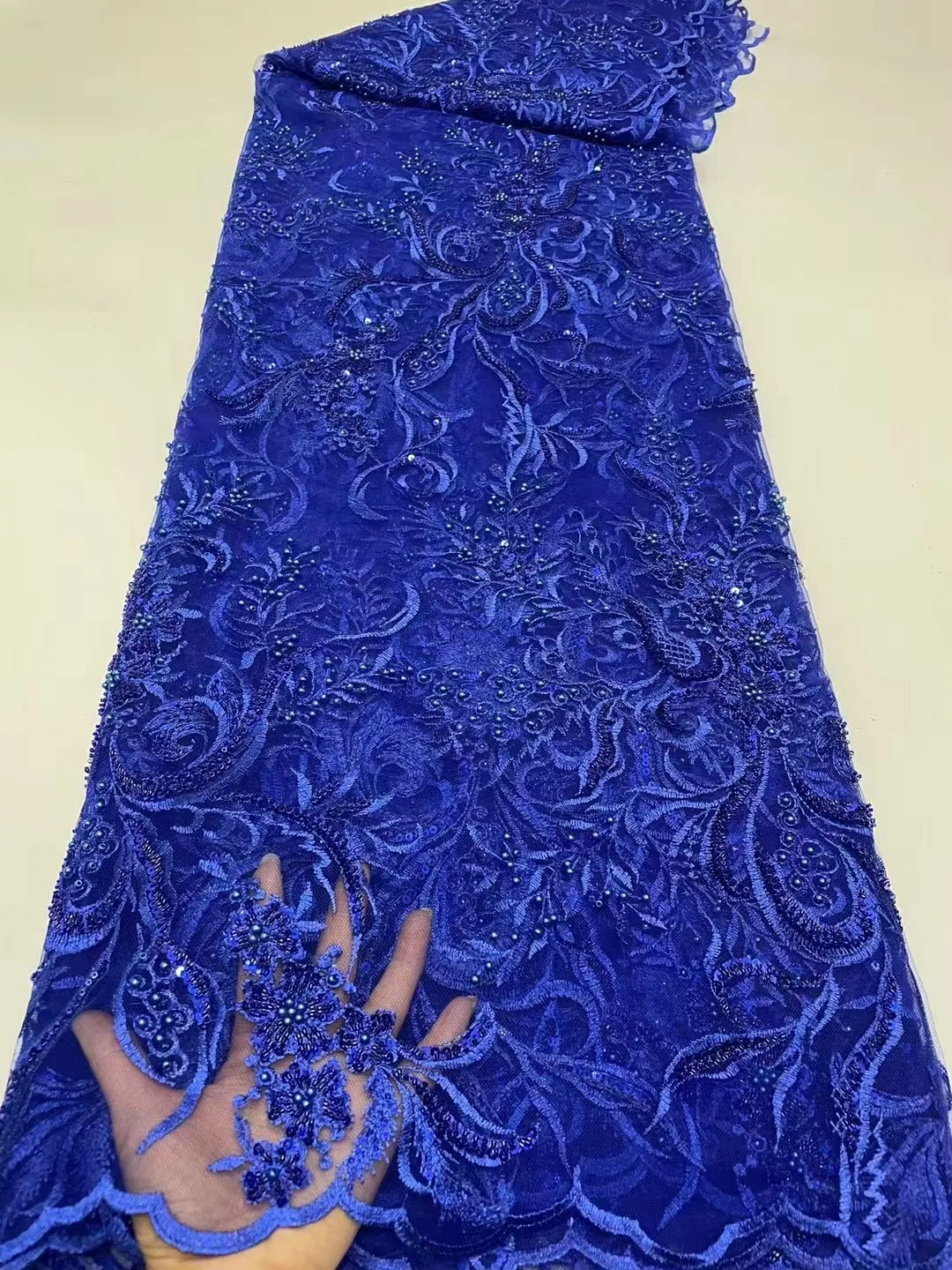 Royal Blue African Lace Fabric 2022 High Quality French Mesh beads Lace Fabric Sequins Nigerian Lace Fabrics For Wedding dress
Royal Blue African Lace Fabric 2022 High Quality French Mesh beads Lace Fabric Sequins Nigerian Lace Fabrics For Wedding dress