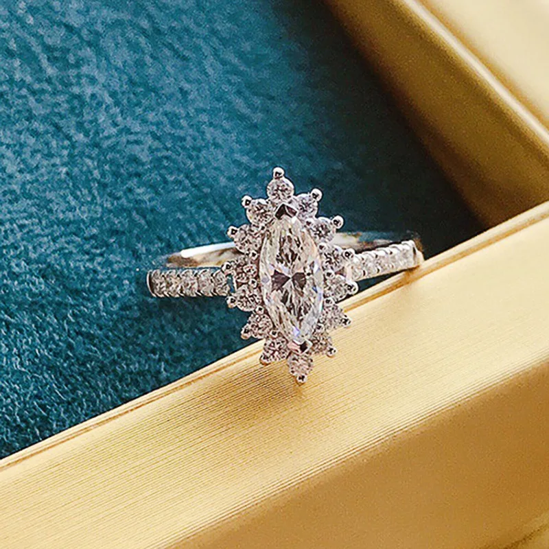 New Exquisite Wedding Rings Women's Cubic Zirconia Gorgeous Low-key Ladies Ring Party Fashion High Sense Jewelry
New Exquisite Wedding Rings Women's Cubic Zirconia Gorgeous Low-key Ladies Ring Party Fashion High Sense Jewelry
