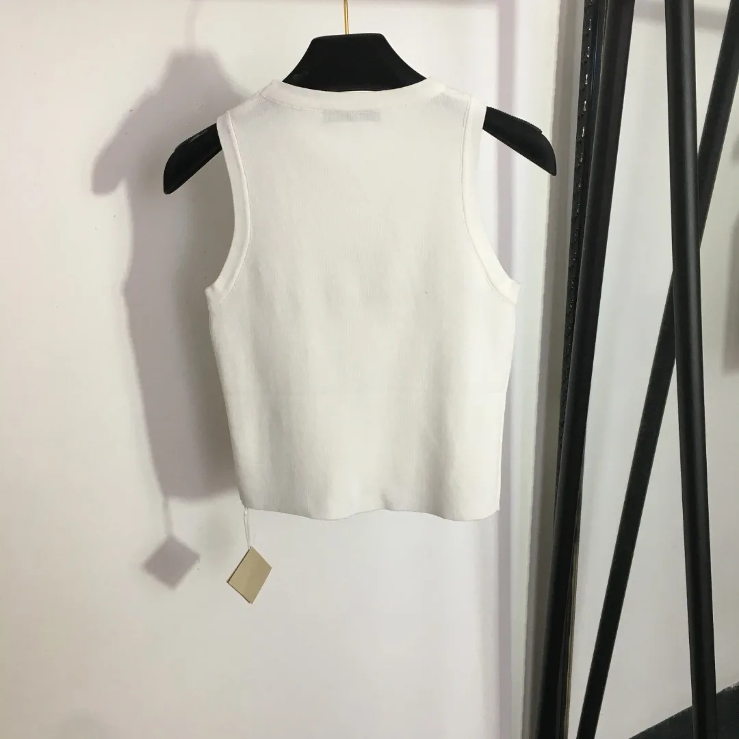 2023 Women's New Embroidered Knitted Tank Top Round Neck Letter Sleeveless Top 0215242580
2023 Women's New Embroidered Knitted Tank Top Round Neck Letter Sleeveless Top 0215242580