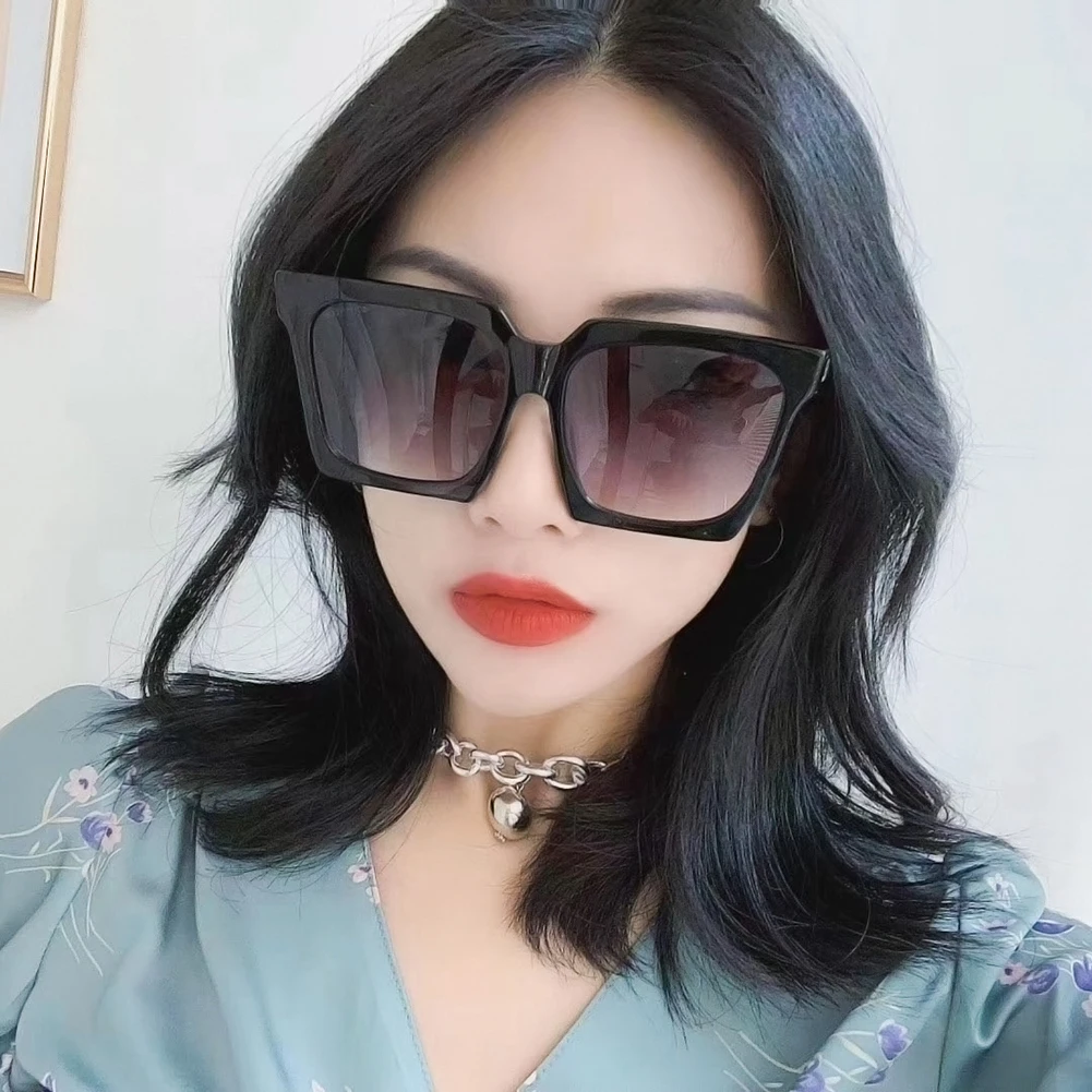 Square Sunglasses Women Rectangle Luxury Brand Designer Sun Glasses For Female Gradient Clear Large Lens Unisex Sunglasses
Square Sunglasses Women Rectangle Luxury Brand Designer Sun Glasses For Female Gradient Clear Large Lens Unisex Sunglasses