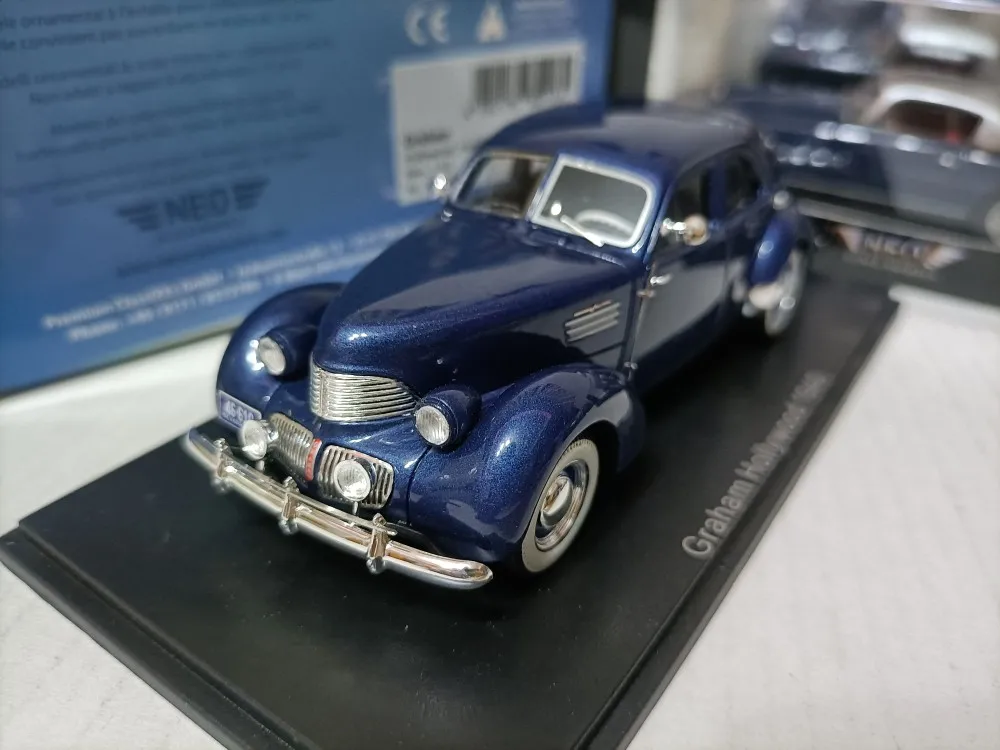 Синяя голливудская винтажная машинка Грэма Голливуд Neo 1:43, ограниченный выпуск, металлическая статическая машинка из смолы, Игрушечная мод...
Синяя голливудская винтажная машинка Грэма Голливуд Neo 1:43, ограниченный выпуск, металлическая статическая машинка из смолы, Игрушечная мод...