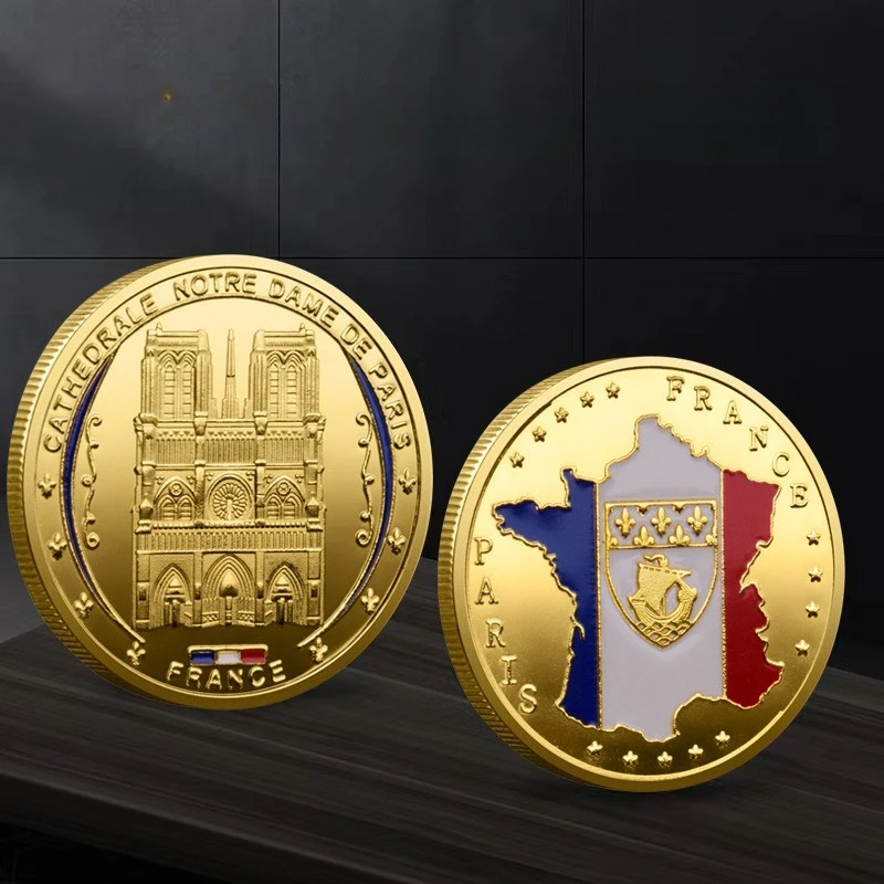 Позолоченная памятная монета "Нотр-Дам, Эйфелева башня"
Позолоченная памятная монета "Нотр-Дам, Эйфелева башня"