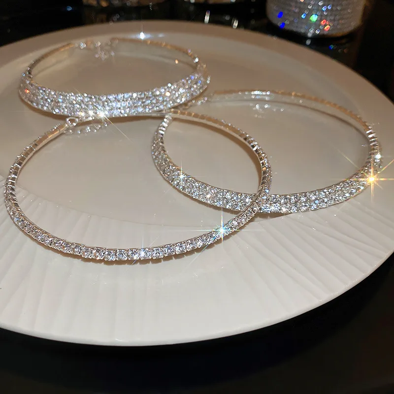 ALLNEWME Stylish Bling Bling Rhinestone Chokers Necklaces Multi Layers Chunky Necklace for Women Femme Wedding Party Jewelry
ALLNEWME Stylish Bling Bling Rhinestone Chokers Necklaces Multi Layers Chunky Necklace for Women Femme Wedding Party Jewelry