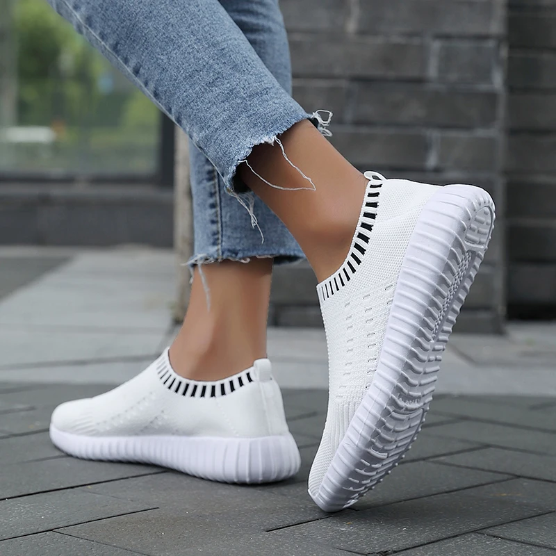 Summer Flying Weave Breathable Slip-on Casual Shoes Women Non-slip Big Size 43 Mother Sneakers Ladies Lightweight Jogging Shoes
Summer Flying Weave Breathable Slip-on Casual Shoes Women Non-slip Big Size 43 Mother Sneakers Ladies Lightweight Jogging Shoes