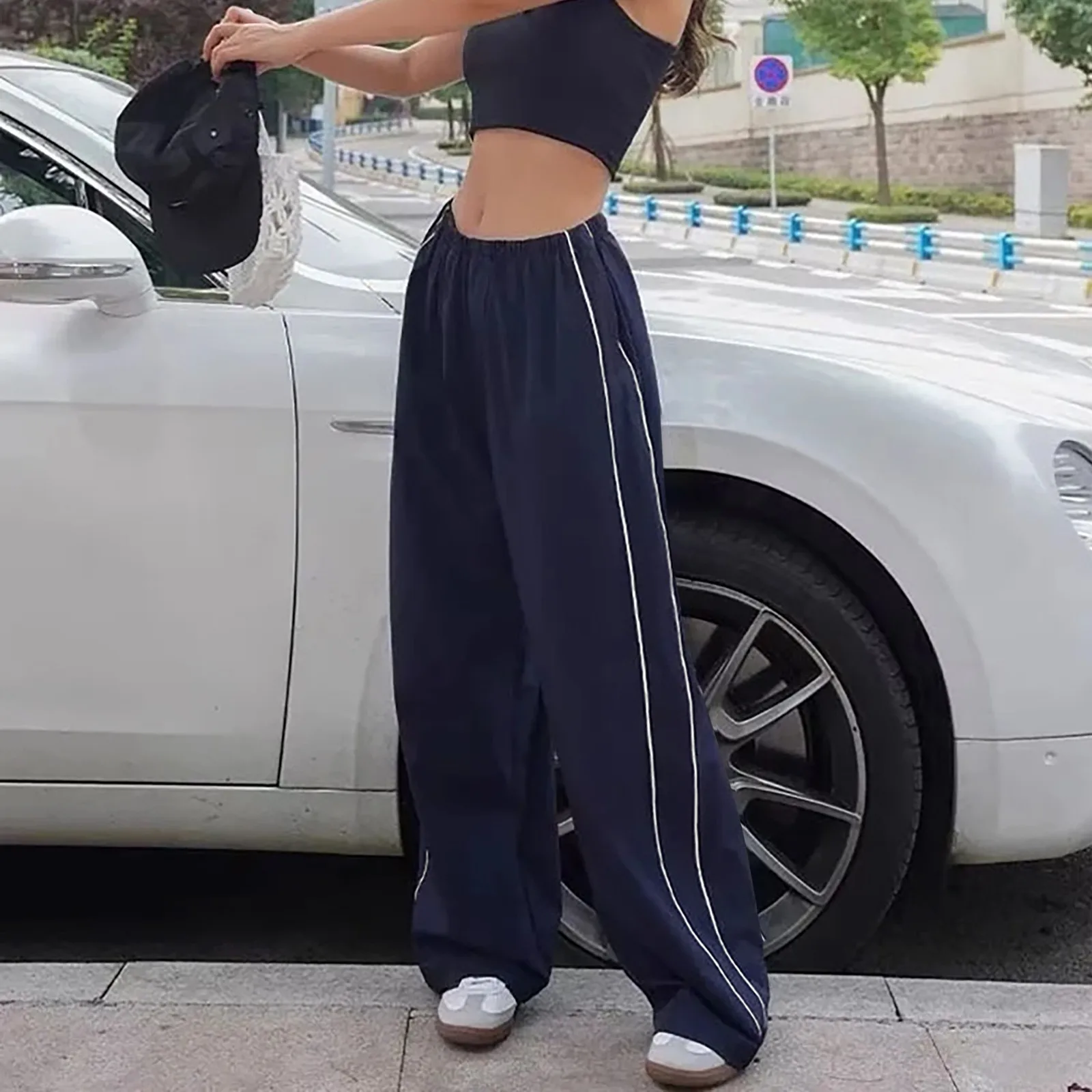 Women Cargo Pants Vintage Loose Pockets Wide Leg Sweat Pants Elastic Waist Outdoor Sports Streetwear Sweatpants Pantalones Pants
Women Cargo Pants Vintage Loose Pockets Wide Leg Sweat Pants Elastic Waist Outdoor Sports Streetwear Sweatpants Pantalones Pants