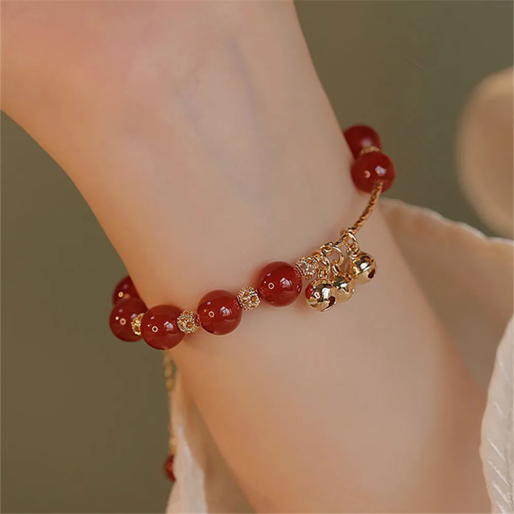 Женский Регулируемый браслет с бусинами из натурального красного агата, красивый кулон-колокольчик с магнитной застежкой
Женский Регулируемый браслет с бусинами из натурального красного агата, красивый кулон-колокольчик с магнитной застежкой
