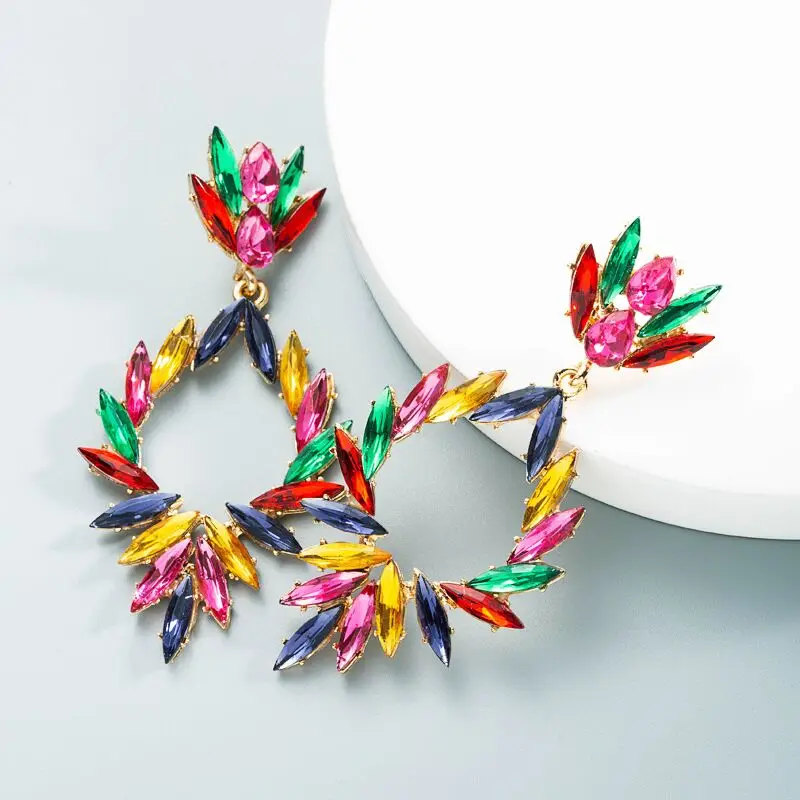 Fashion trend alloy diamond glass diamond flower long earrings European and American Earrings women's party super flash personal
Fashion trend alloy diamond glass diamond flower long earrings European and American Earrings women's party super flash personal