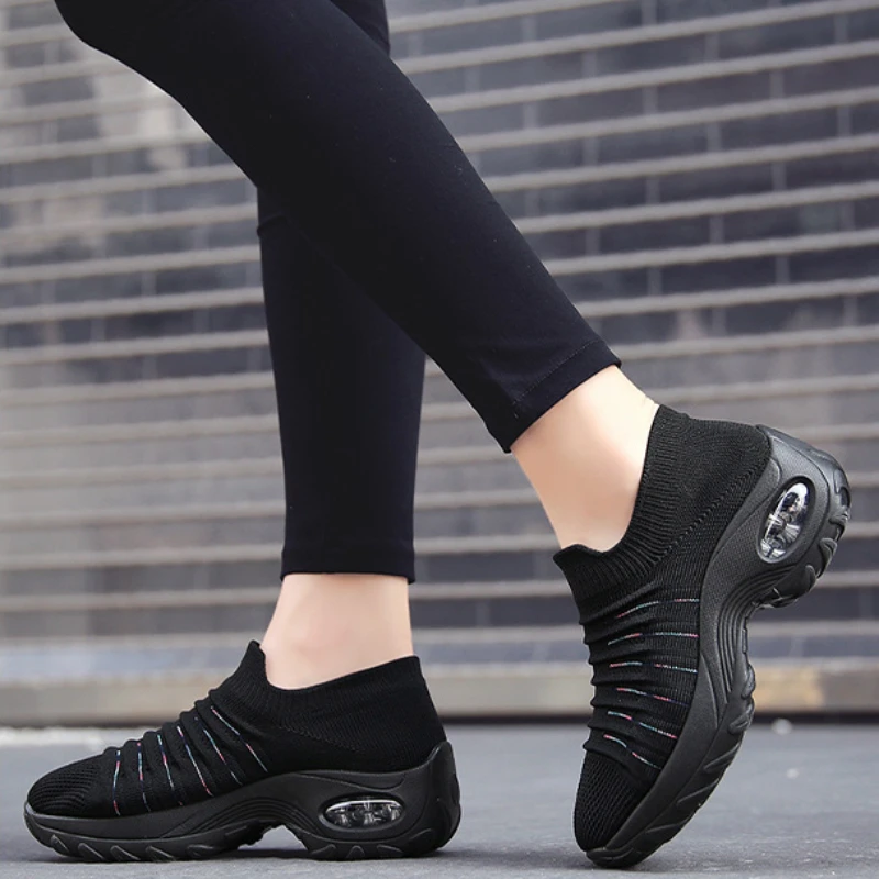 

New Shoes Mesh Surface Thick Bottom Height Increasing Casual Breathable Comfortable Large Size Female Sneakers Tênis Feminino