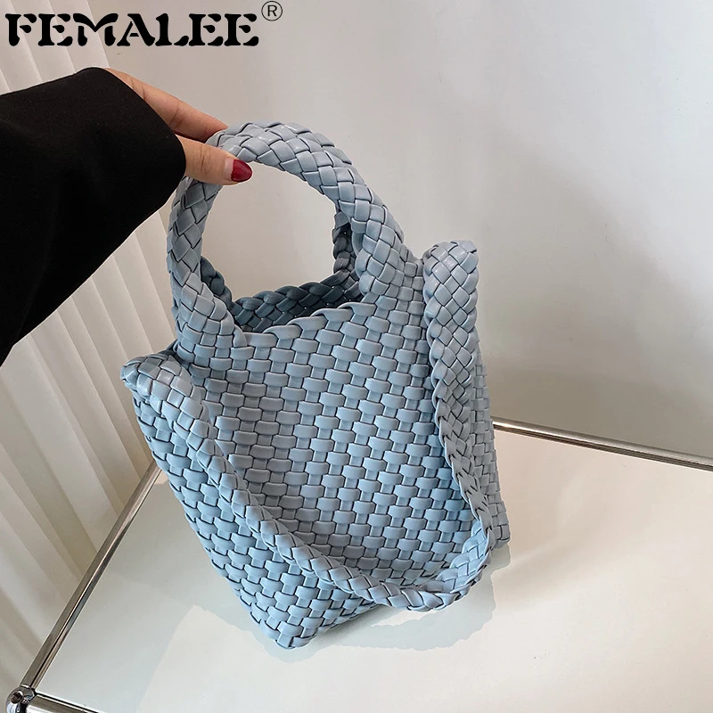 High Quality Weave Bucket Bag Female Large Shoulder Bag For Women Woven Leather Shopping Handbags Luxury Brand Messenger Bags
High Quality Weave Bucket Bag Female Large Shoulder Bag For Women Woven Leather Shopping Handbags Luxury Brand Messenger Bags