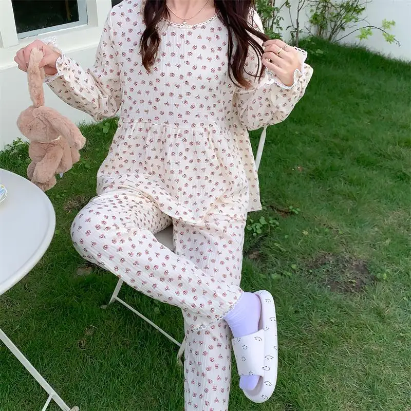 Cotton Flowers Print Spring Pajamas Set Women Two Piece Home Suit Soft Shirts + Trousers Sweet Cute Home Suit Korean Lace
Cotton Flowers Print Spring Pajamas Set Women Two Piece Home Suit Soft Shirts + Trousers Sweet Cute Home Suit Korean Lace