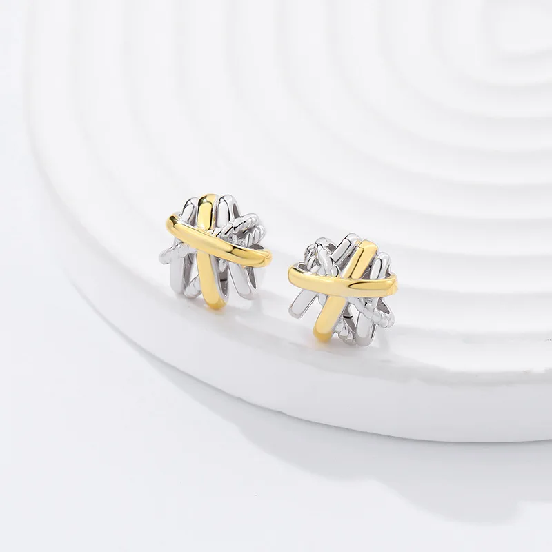 925 Sterling Silver Irregular Geometric Stud Earrings
925 Sterling Silver Irregular Geometric Stud Earrings