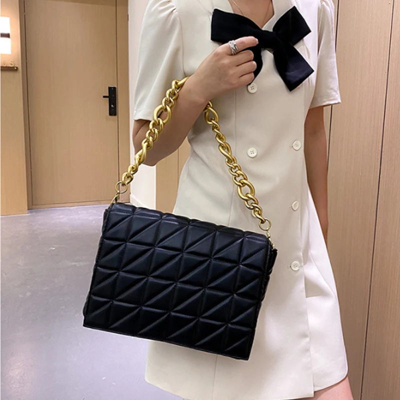 2023 Handbag Women Clutch Bags Ladies Hand Bag Luxury Gold Chain Shoulder Bags Fashion High Quality Shoulder Purses
2023 Handbag Women Clutch Bags Ladies Hand Bag Luxury Gold Chain Shoulder Bags Fashion High Quality Shoulder Purses