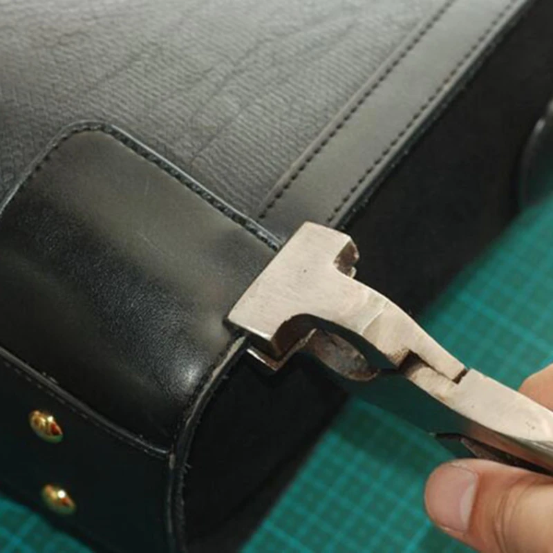 1pc Flat Nose Pliers Handmade Leather Edge Adjustment Crimping Pliers Leather Bag Cloth Pliers DIY Hand Tool Fixing Pliers
1pc Flat Nose Pliers Handmade Leather Edge Adjustment Crimping Pliers Leather Bag Cloth Pliers DIY Hand Tool Fixing Pliers