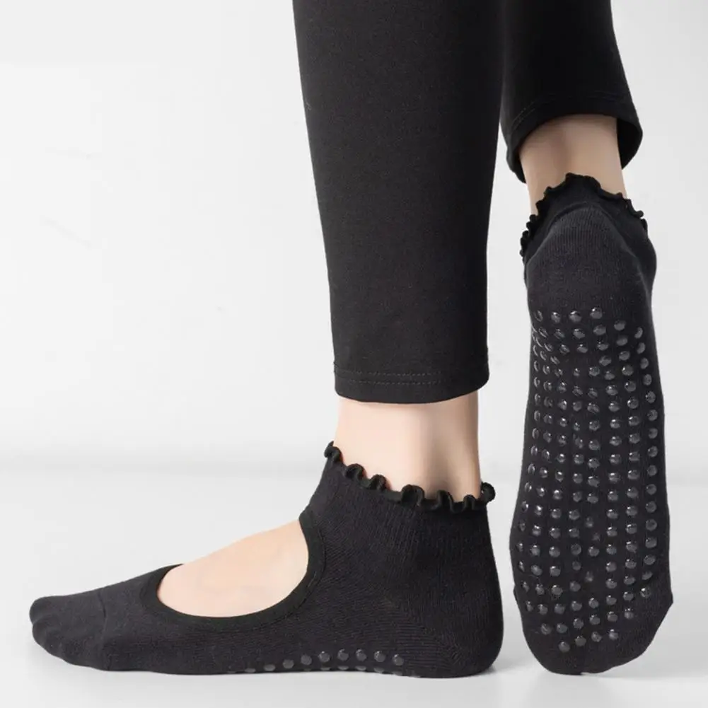 Soft with Grip Wear-resistant Gymnastics Ballet Barre Pilates Fitness Socks High-stretch Gymnastics Socks Women Accessories
Soft with Grip Wear-resistant Gymnastics Ballet Barre Pilates Fitness Socks High-stretch Gymnastics Socks Women Accessories