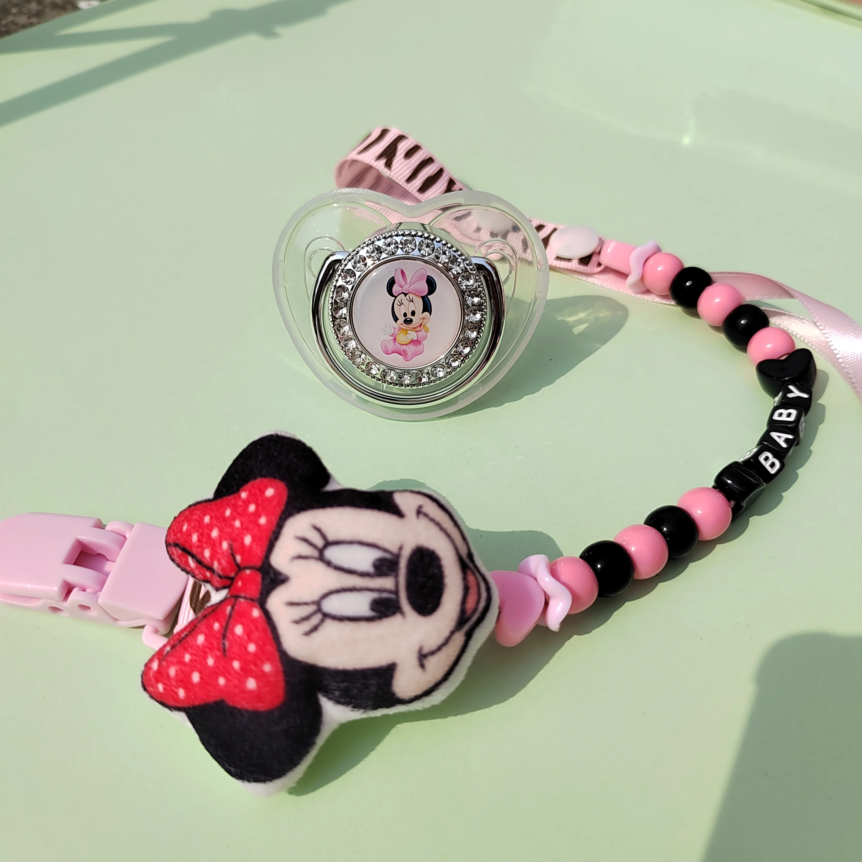 Luxury Baby Chewing Nipple Bites Teethers Toys Infant Stuff Feeder Accessories Beads Necklace Clip Holder Minnie Cartoon Chains
Luxury Baby Chewing Nipple Bites Teethers Toys Infant Stuff Feeder Accessories Beads Necklace Clip Holder Minnie Cartoon Chains