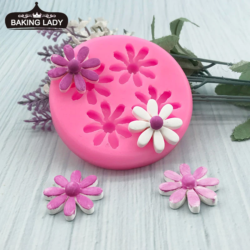 Small daisy silicone mold chocolate fondant cake decoration mold diy car aromatherapy diffuser stone mold
Small daisy silicone mold chocolate fondant cake decoration mold diy car aromatherapy diffuser stone mold