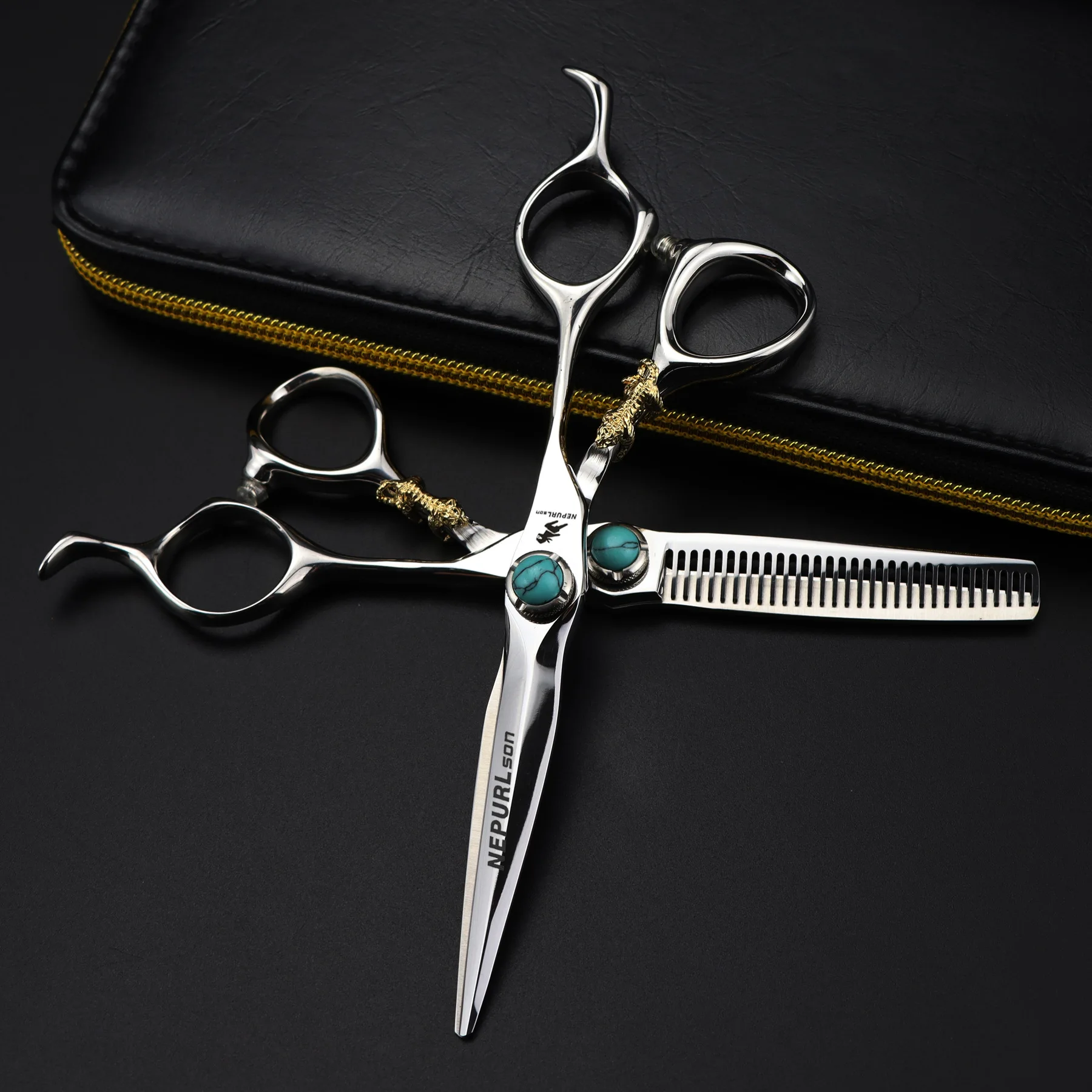 NEPURLSON 440C 6.0-inch Double-sided Sword Back Hairdressing Scissors Professional Hair Salon Flat Bangs Teeth Cut Hair Dresser
NEPURLSON 440C 6.0-inch Double-sided Sword Back Hairdressing Scissors Professional Hair Salon Flat Bangs Teeth Cut Hair Dresser