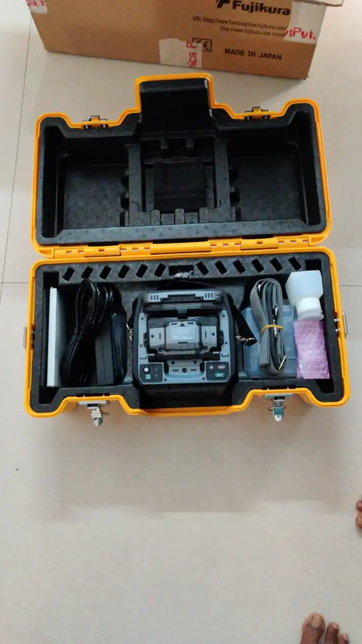 Latest FSM-88S Newest 70S+ ARC Optic Fiber Fusion Splicer Multi-function English language Splicing Machine
Latest FSM-88S Newest 70S+ ARC Optic Fiber Fusion Splicer Multi-function English language Splicing Machine