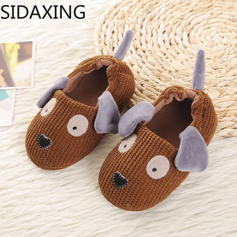 Children's Cotton Slippers Autumn and Winter Warm Cartoon Puppy Cotton Slippers
Children's Cotton Slippers Autumn and Winter Warm Cartoon Puppy Cotton Slippers