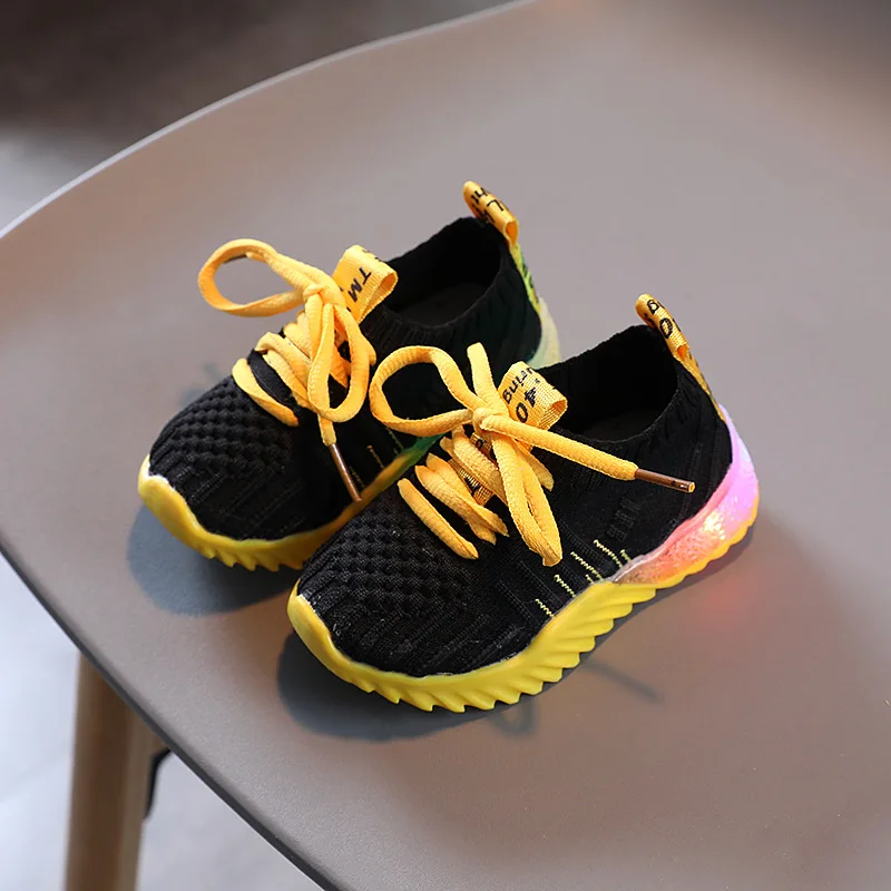 2022 LED Kids Sports Shoes Breathable Knitted Cloth Children Sneakers Boys Girls Kids Trainers Candy Color Fashion Character
2022 LED Kids Sports Shoes Breathable Knitted Cloth Children Sneakers Boys Girls Kids Trainers Candy Color Fashion Character