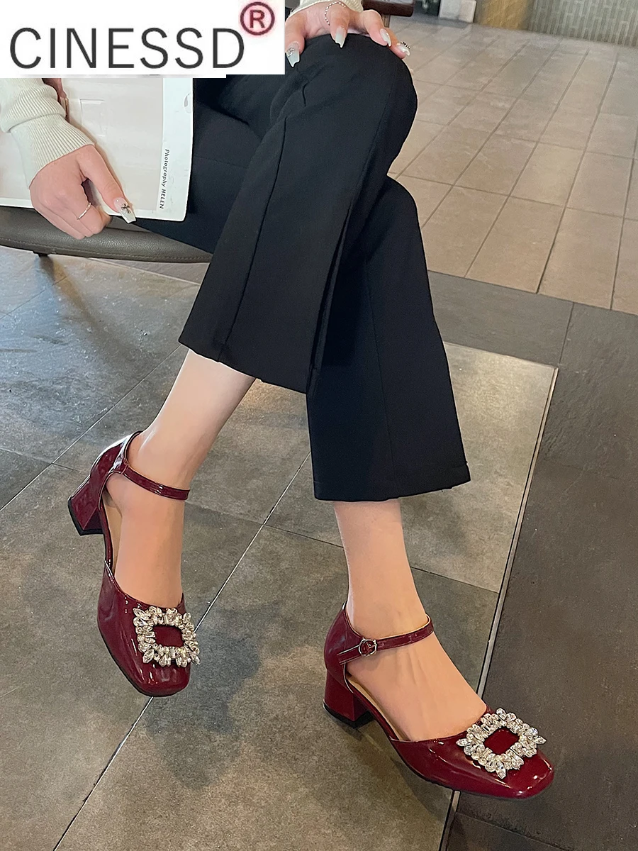 2022 Summer New High Heel Sandals Women Beige Medium High Heels Comfortable Rhinestone Black Girls Retro Square Toe Sandals
2022 Summer New High Heel Sandals Women Beige Medium High Heels Comfortable Rhinestone Black Girls Retro Square Toe Sandals