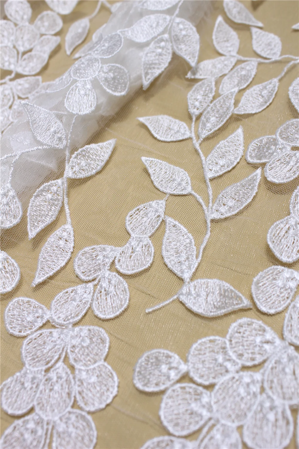 1 Yard Embroidery Lace Fabric for Wedding Dress, Leaf Lace Bridal Gown Veil, Tulle Embroidered Lace Fabric Hot Sale
1 Yard Embroidery Lace Fabric for Wedding Dress, Leaf Lace Bridal Gown Veil, Tulle Embroidered Lace Fabric Hot Sale