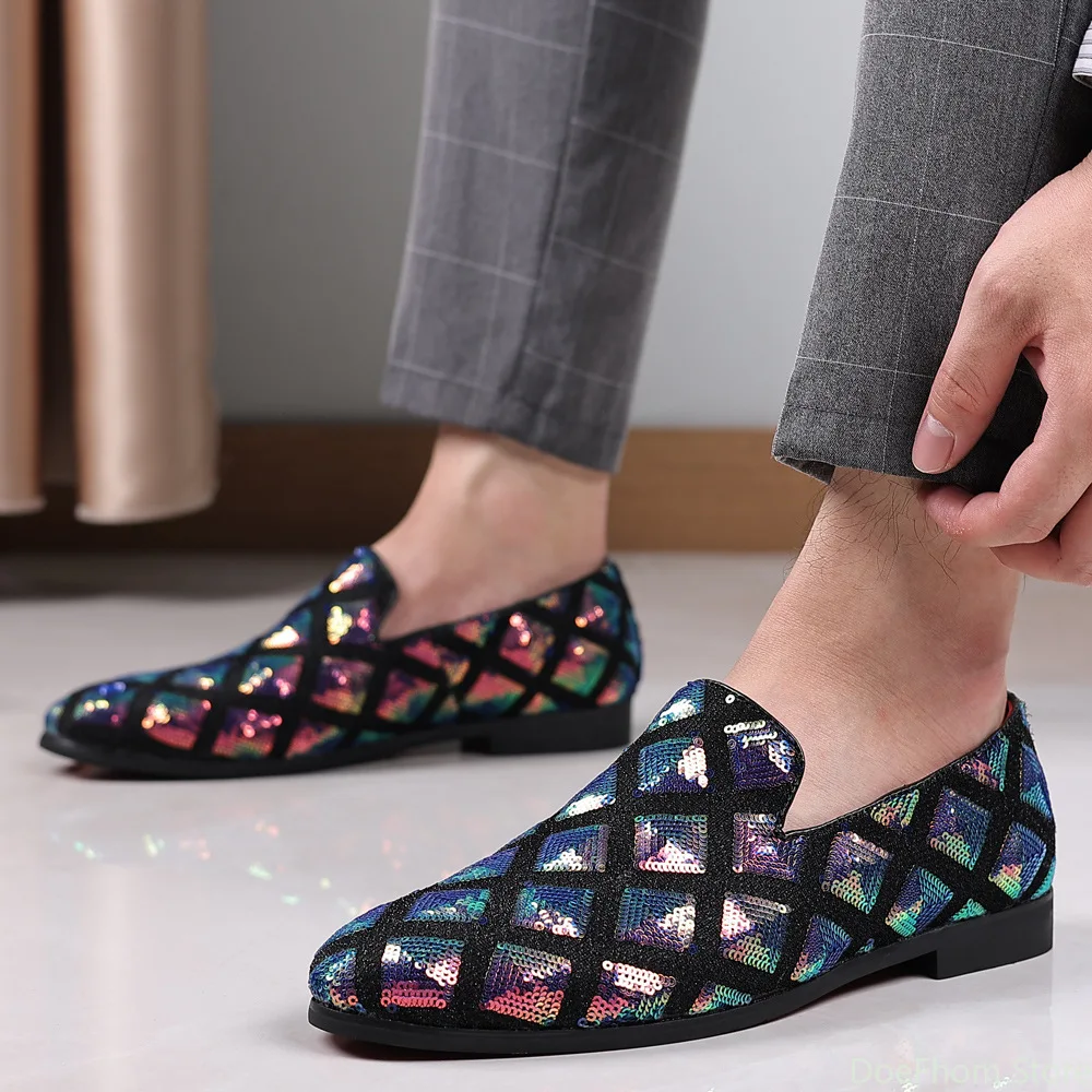 New Men Luxury Casual Shoes Tide Male Pointed Toe Flat Leather Shoes Color Paillette Party Slip-on Loafers Plus Size 38-47
New Men Luxury Casual Shoes Tide Male Pointed Toe Flat Leather Shoes Color Paillette Party Slip-on Loafers Plus Size 38-47