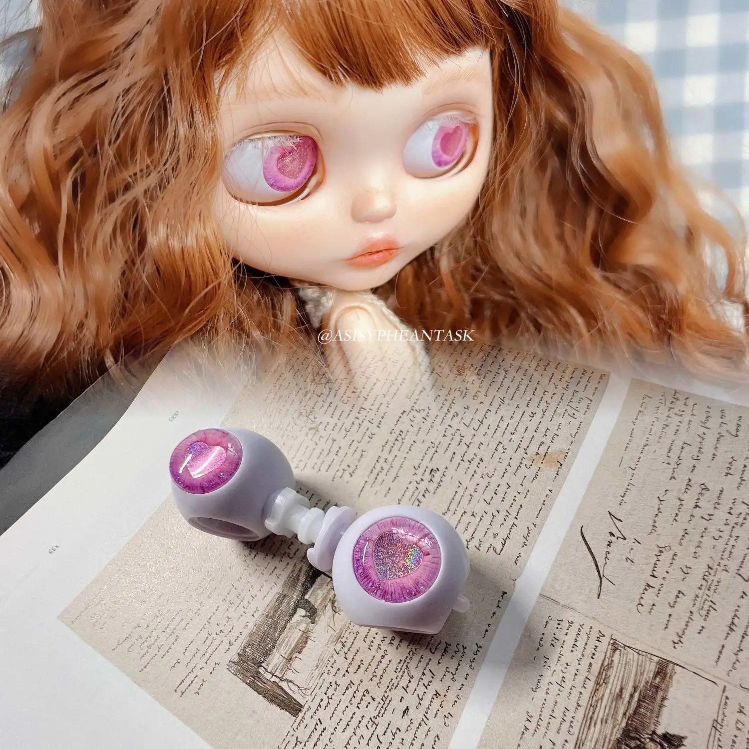 Action doll Blyth doll e eye piece magnetic suction bottom holder soft clay Blyth eye piece glue dropping eye piece Belgian Soft
Action doll Blyth doll e eye piece magnetic suction bottom holder soft clay Blyth eye piece glue dropping eye piece Belgian Soft