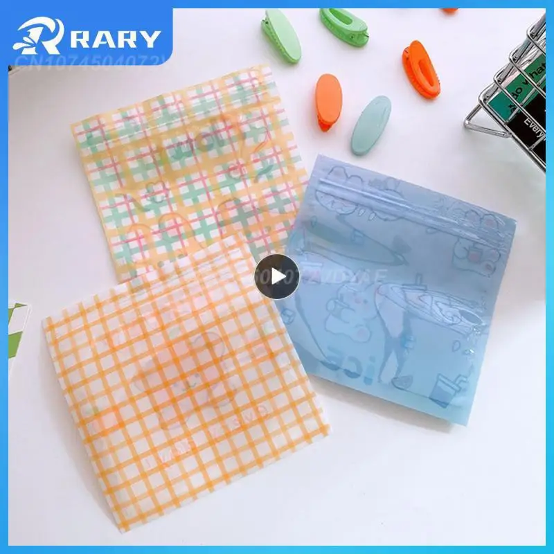 Animal Jewelry Packaging Bag Small Size Snack Bag Durable And Environmentally Friendly Packing Bag Cute Animal Pack Seal
Animal Jewelry Packaging Bag Small Size Snack Bag Durable And Environmentally Friendly Packing Bag Cute Animal Pack Seal