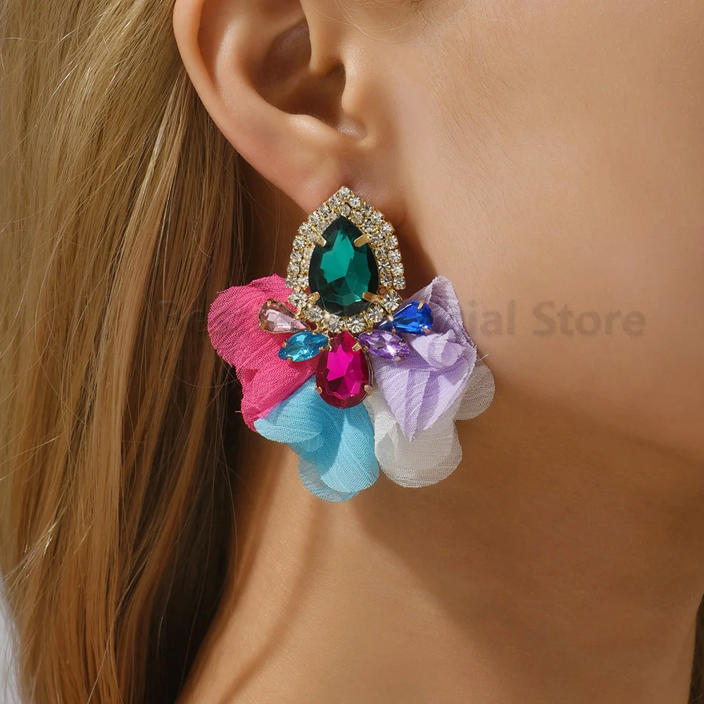 Korean Fashion Big Flower Petals Dangle Earrings For Women Luxury Brand Rhinestone Water Drop Pendant Cute Fairy Elegant Jewelry
Korean Fashion Big Flower Petals Dangle Earrings For Women Luxury Brand Rhinestone Water Drop Pendant Cute Fairy Elegant Jewelry