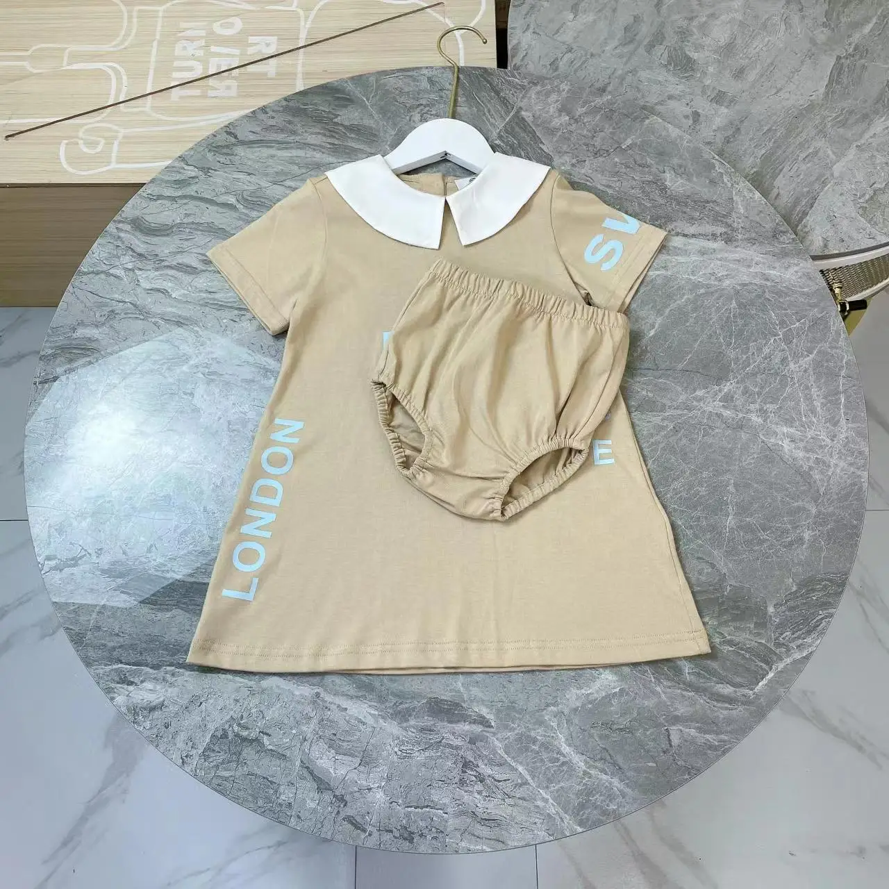 2022 High-end tailored summer hot girls' Dress White baby collar short sleeve cotton dress
2022 High-end tailored summer hot girls' Dress White baby collar short sleeve cotton dress