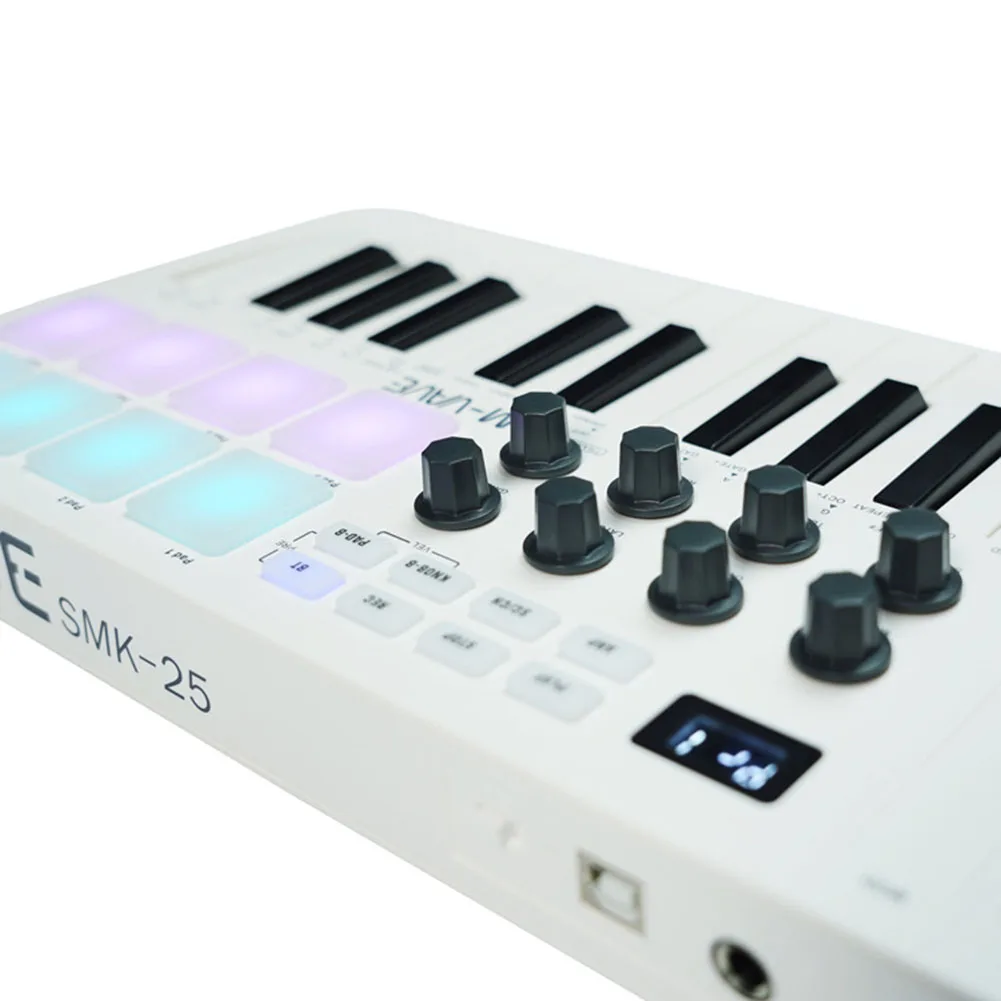 Brand New Keyboard Controller 2000mAh 25-Key 321 * 178 * 46mm 8 Knobs Controller Drum Pads Keyboard M-VAVE MIDI
Brand New Keyboard Controller 2000mAh 25-Key 321 * 178 * 46mm 8 Knobs Controller Drum Pads Keyboard M-VAVE MIDI