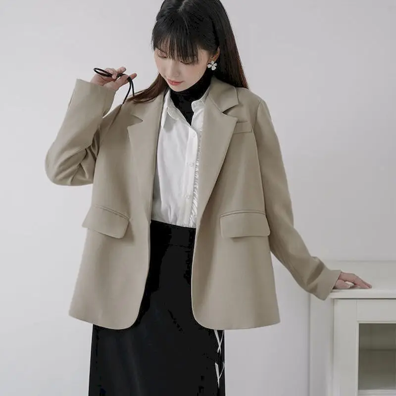 Spring Autumn Chic Solid Color Elegant Apricot Blazer Women Jacket Ladies Single Button Loose V-Neck Long Sleeve Cardigan Coats
Spring Autumn Chic Solid Color Elegant Apricot Blazer Women Jacket Ladies Single Button Loose V-Neck Long Sleeve Cardigan Coats