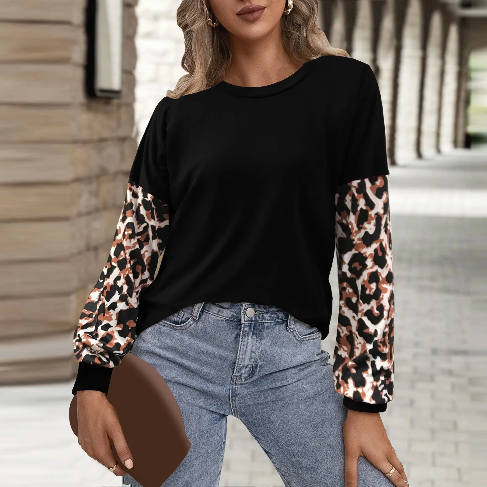 Leopard Print T Shirt Women 2023 Fashion Crew Neck Loose Long Sleeve Tops Tees Casual Long Sleeve Tshirts Autumn Women Clothes
Leopard Print T Shirt Women 2023 Fashion Crew Neck Loose Long Sleeve Tops Tees Casual Long Sleeve Tshirts Autumn Women Clothes