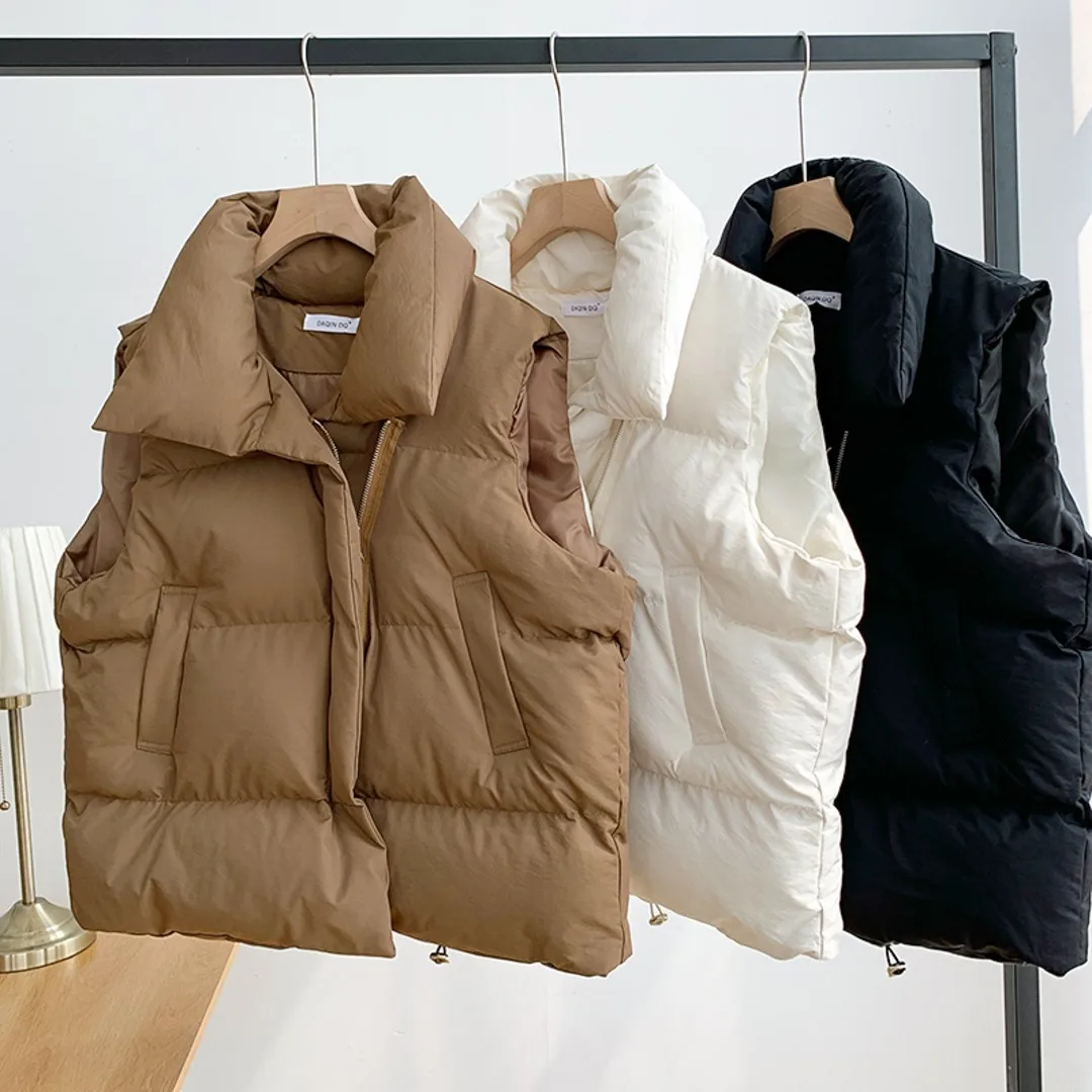 Winter Women's Vest Stand Collar Zipper Sleeveless Padded Puff Jacket Overcoat Solid Color Loose Drawstring Waistcoat Vest Coat
Winter Women's Vest Stand Collar Zipper Sleeveless Padded Puff Jacket Overcoat Solid Color Loose Drawstring Waistcoat Vest Coat
