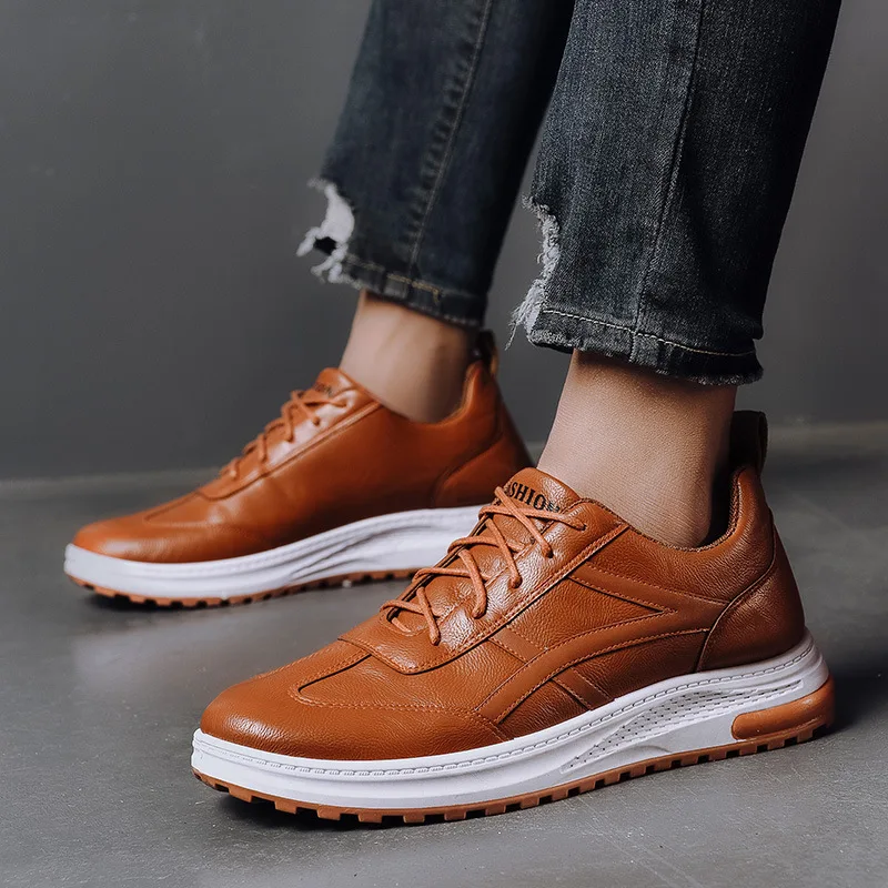 Leather Shoes Men's Winter New Fleece Warm Fashion Casual Outdoor Waterproof Walking Shoes Wear-resistant Soft Flat Snow Boots
Leather Shoes Men's Winter New Fleece Warm Fashion Casual Outdoor Waterproof Walking Shoes Wear-resistant Soft Flat Snow Boots