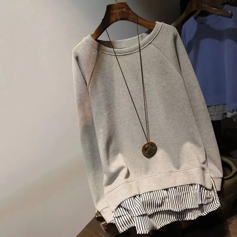 Sweatshirts Women Fake Two Pieces Autumn New Loose Korean Style All-match Fashion Patchwork O-neck Clothing Aesthetic Vintage
Sweatshirts Women Fake Two Pieces Autumn New Loose Korean Style All-match Fashion Patchwork O-neck Clothing Aesthetic Vintage