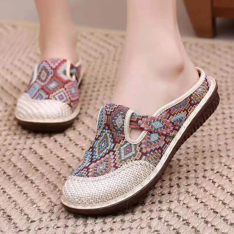 Luxury Designer Shoes Autumn Round Toe Bohemian Flat Non-slip Cloth Shoe Breathable Linen Sandals Outerwear Soft Bottom Slippers 
Luxury Designer Shoes Autumn Round Toe Bohemian Flat Non-slip Cloth Shoe Breathable Linen Sandals Outerwear Soft Bottom Slippers