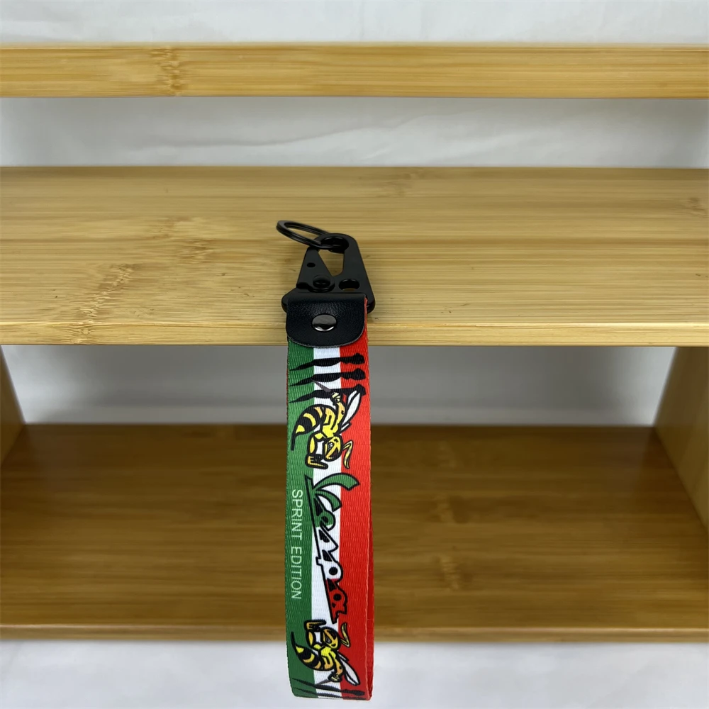 Motorcycle Keychain Colored Cartoon Pattern Logo Fabric Alloy Lock Key Ring For Vespa Retro Gts300 Scooter Classic Accessories
Motorcycle Keychain Colored Cartoon Pattern Logo Fabric Alloy Lock Key Ring For Vespa Retro Gts300 Scooter Classic Accessories