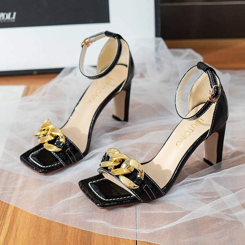 Retro Elastic Band Thick High Heels Women's Shoes 8.5CM Super High Heel Women's Sandals 2022 Summer Bag Heel Sexy Casual Shoes
Retro Elastic Band Thick High Heels Women's Shoes 8.5CM Super High Heel Women's Sandals 2022 Summer Bag Heel Sexy Casual Shoes