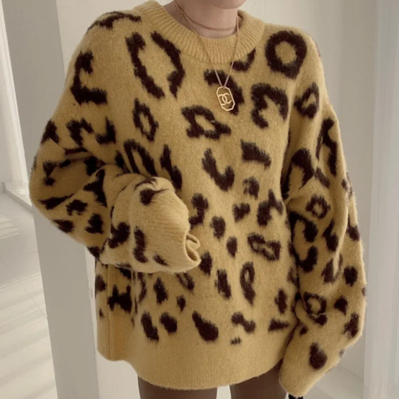 Women's Fall/winter 2022 New Korean Fashion Round Neck Pullover Loose Leopard Print Long-sleeved Sweater Bottoming Sweater Top
Women's Fall/winter 2022 New Korean Fashion Round Neck Pullover Loose Leopard Print Long-sleeved Sweater Bottoming Sweater Top